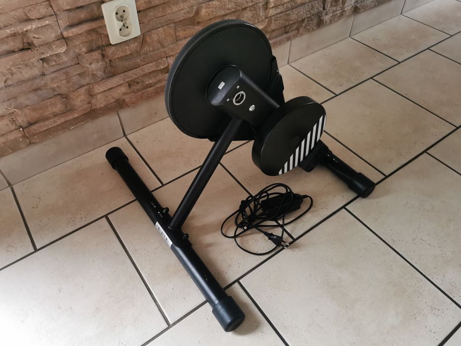 Trenażer Van Rysel D100