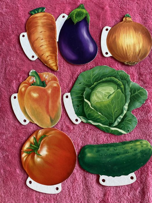 Картки на шнурівці овочі звірята