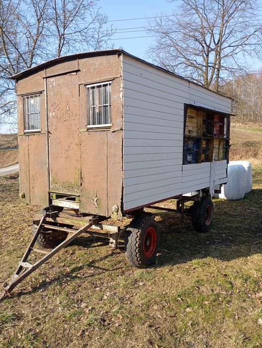 Przyczepa na ule sprzedam