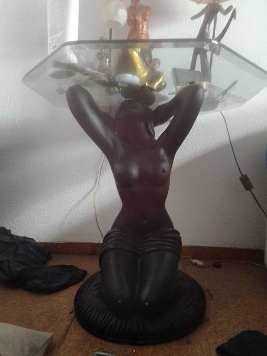 mesa escultura africana