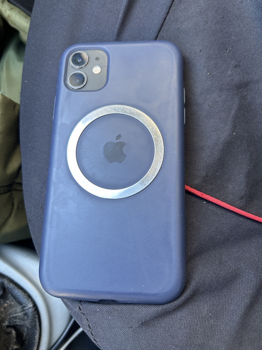 Iphone 11 e bom estado