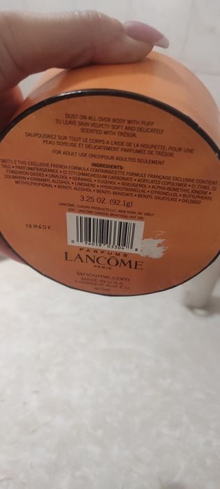 Пудра  парфюмированая для тела  LANCOME Paris Tresor