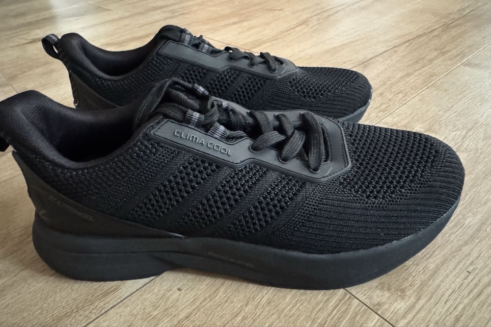 Чоловічі кросівки сітка