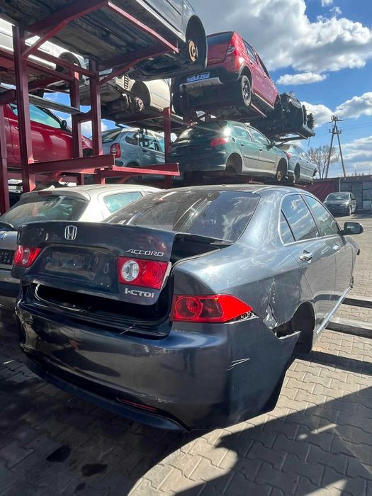 Części do Honda Acord 2004r