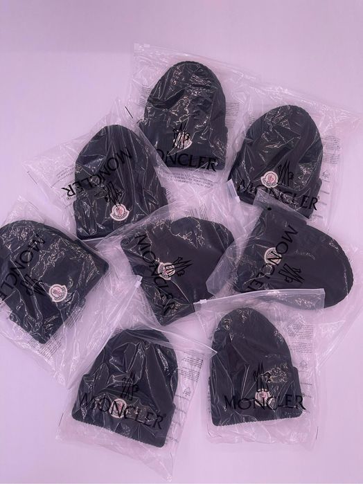 Шапка moncler Монклер