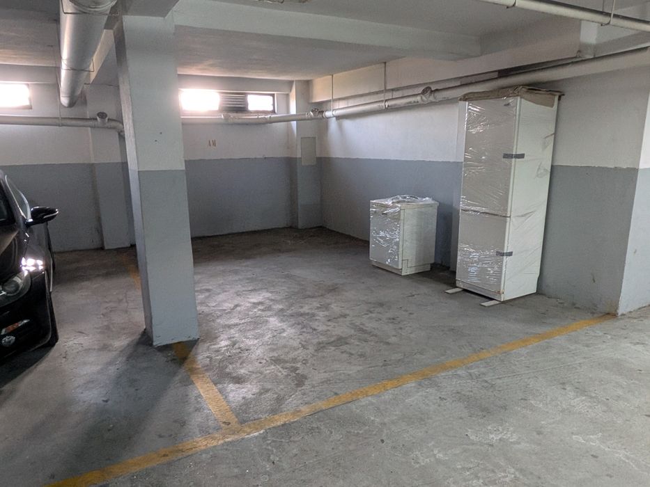 Lugar de garagem ao Padrão da Légua