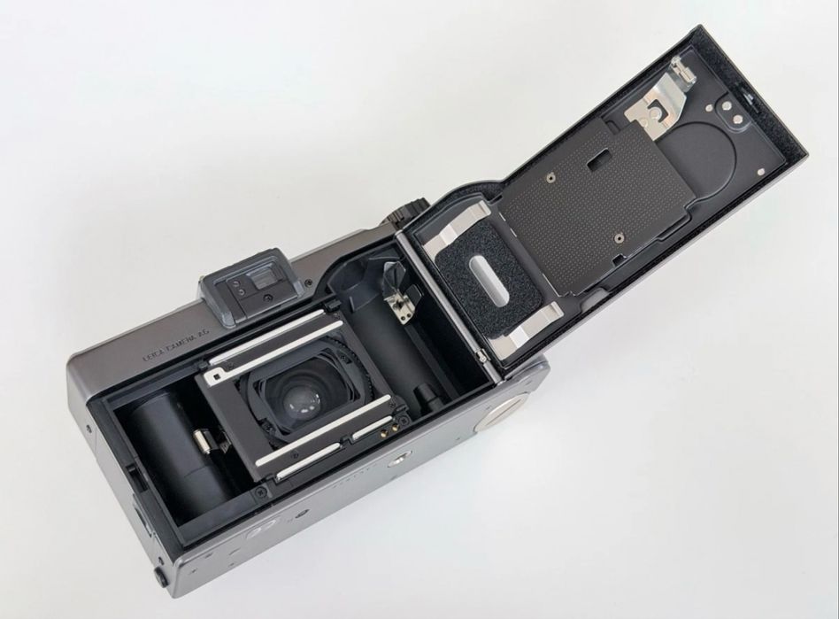 Leica Minilux Zoom Black Titanium + Flash Leica