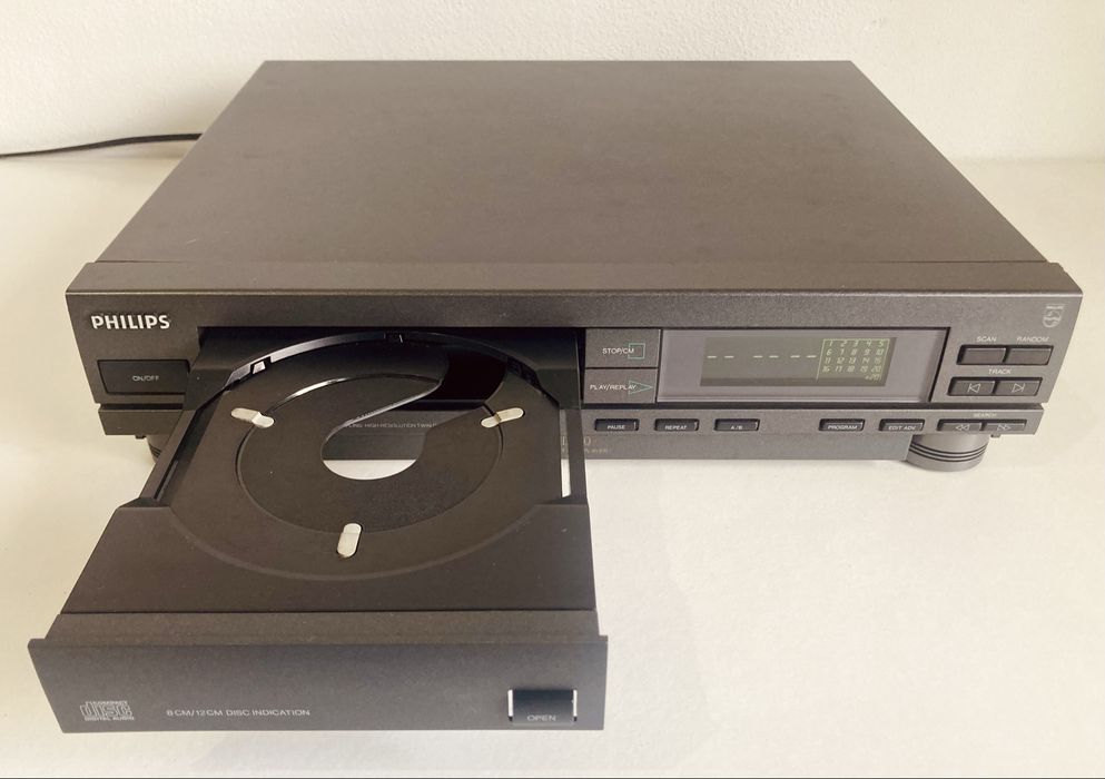 Leitor de CD Philips CD230