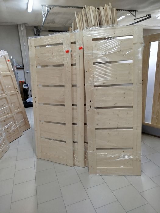 Drzwi sosnowe 70tki