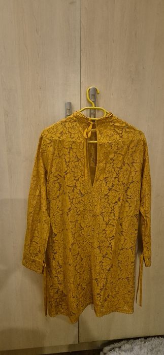 Śliczna koronkowa sukienka firmy H&M rozmiar 42