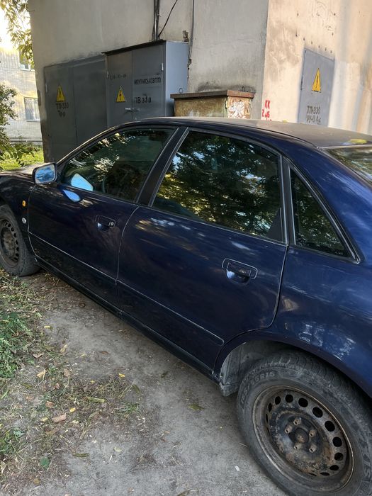 Продам ауді А4 б5