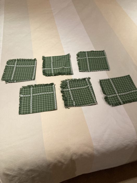 Toalha de mesa verde com 6 guardanapos- NOVA