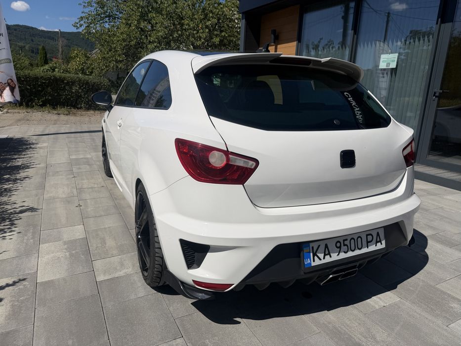 Seat Ibiza Bocanegra (лімітована та спортивна модифікація хетчбека)