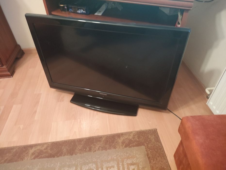TV LCD Toshiba 37 cali