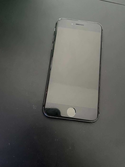 iPhone 8, czarny, używany