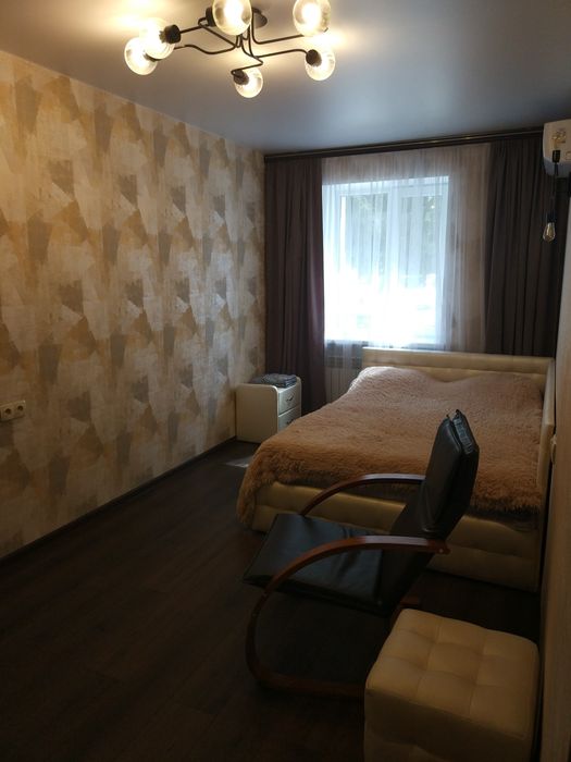 2 к квартира .  Дві окремі кімнати.Центр. Міська лікарня .ПогранАкадем