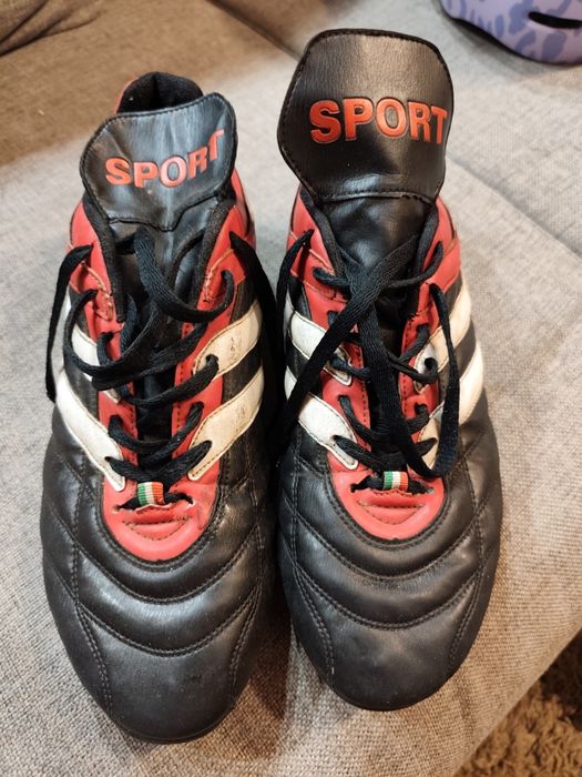 Sprzedam buty do gry w piłkę nożną