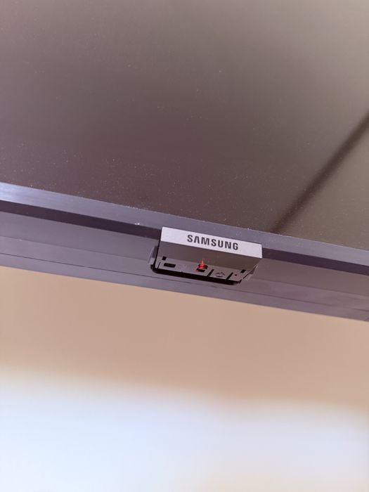 Samsung Crystal UHD 50” 4K Smart TV