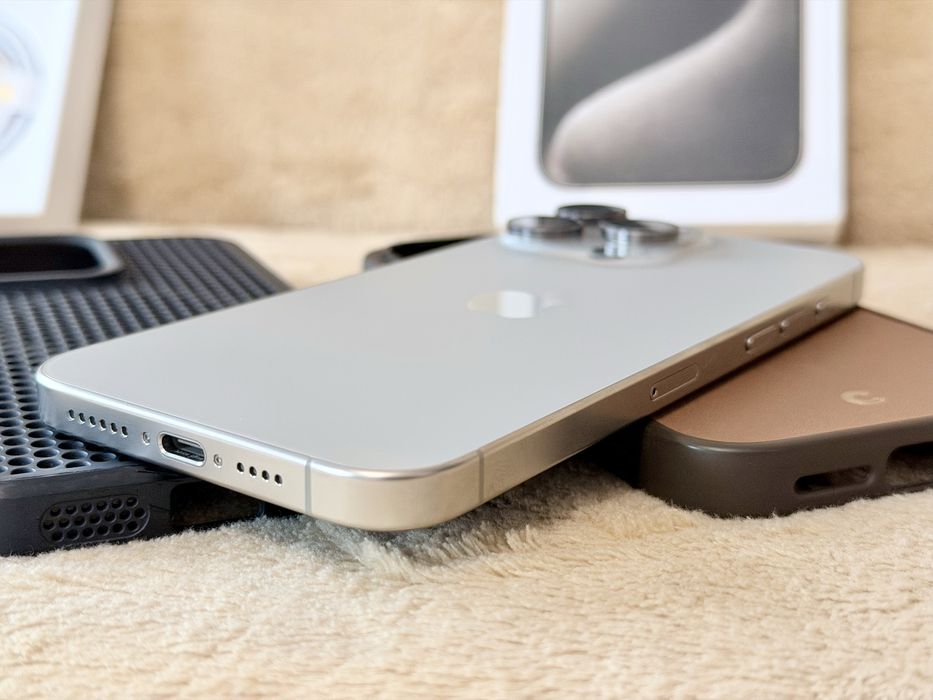 Apple iPhone 15 Pro Max 1TB Natural Titanium stan idealny