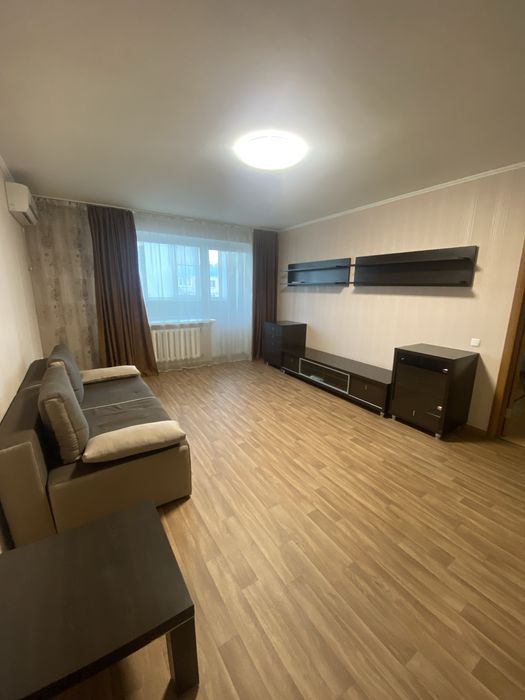 Продам 2-комн.кв. Солнечный ж/м. Любарского, 36.