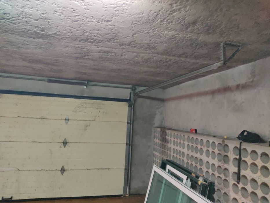 Portão de garagem  seccionado