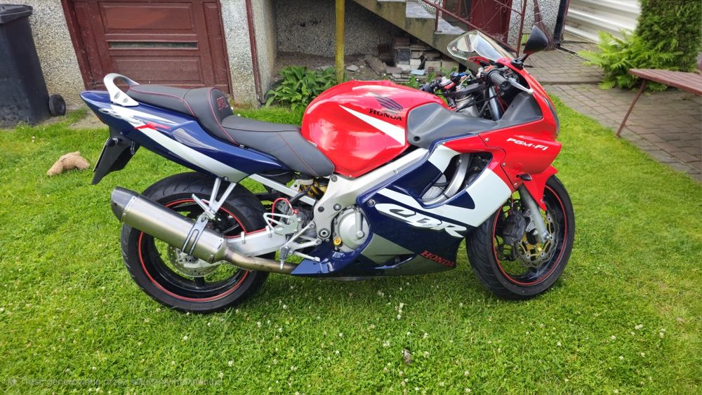 Honda CBR f4i 600 PC35