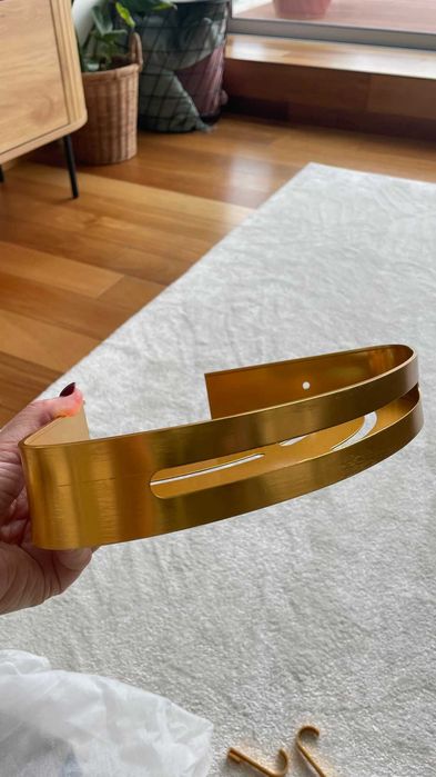 Estante de Parede de Banheiro Dourado