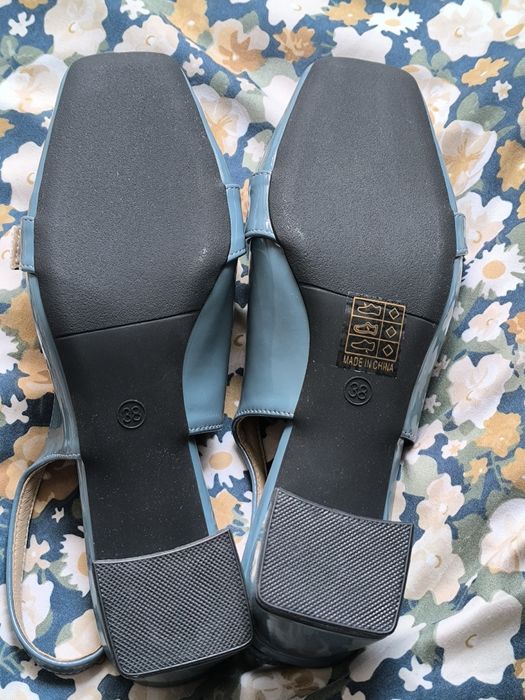 buty niebieskie nowe rozm. 38