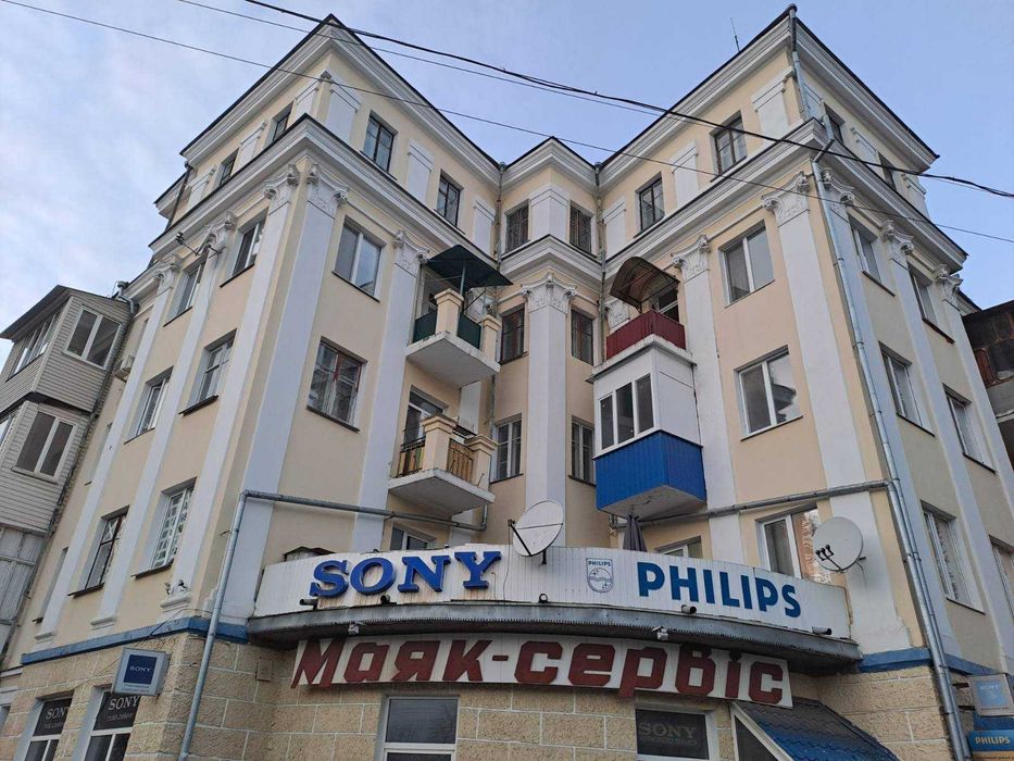 Продаж 6-кімнатної квартири в центрі міста вул. Проскурівська.