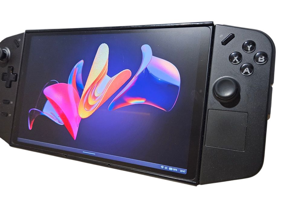 Konsola przenośna Lenovo Legion GO, Ryzen Z1, SSD 2TB, 16GB RAM