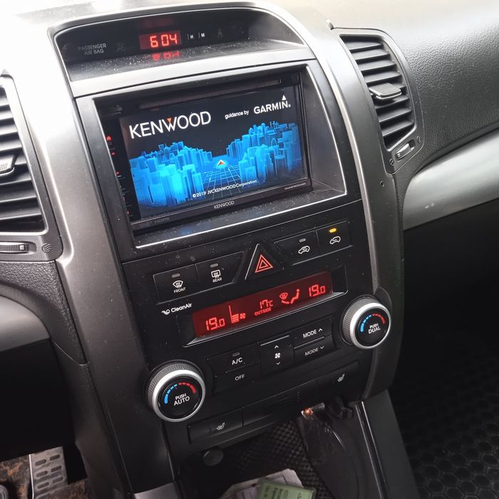 Кіа соренто Kia sorento