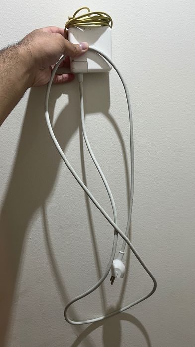 Carregador Apple 16,5V – Peças/Para Reparação