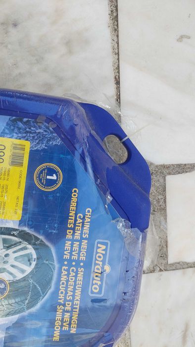Correntes metálicas para neve novas com embalagem de origem e seladas