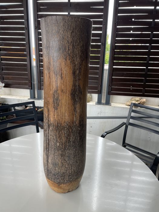Vaso alto em madeira natural (tronco) – peça decorativa única 80cm