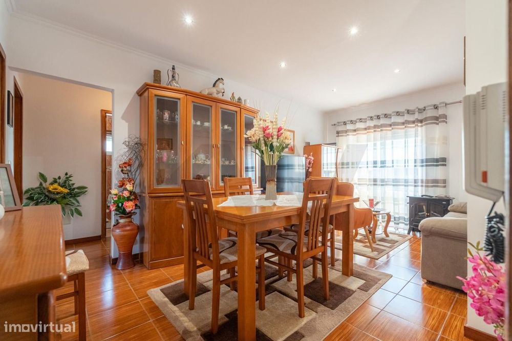 Apartamento T3 no Bairro do Ingote, Coimbra — Brasfemes, Coimbra