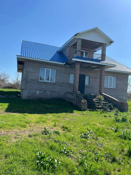 Будинок в селі Новобудова