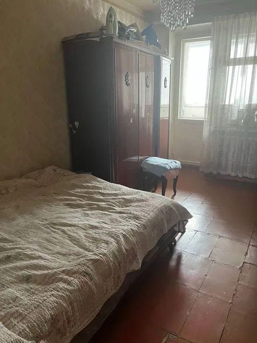 Продам 3-комн квартиру в районе Каруны ул.