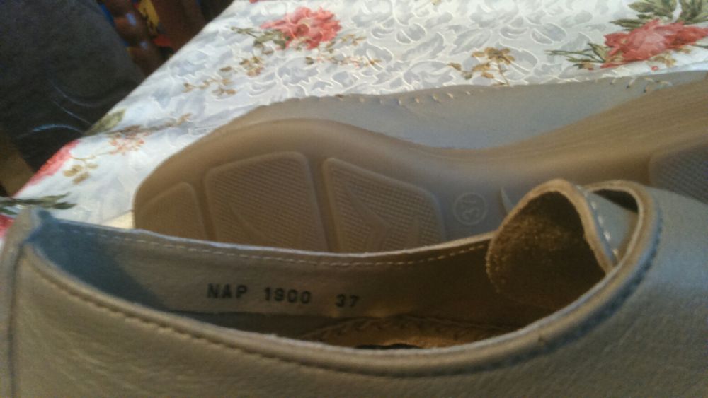 Sprzedam buty firmy pavers skórzana rozmiar 37 używane