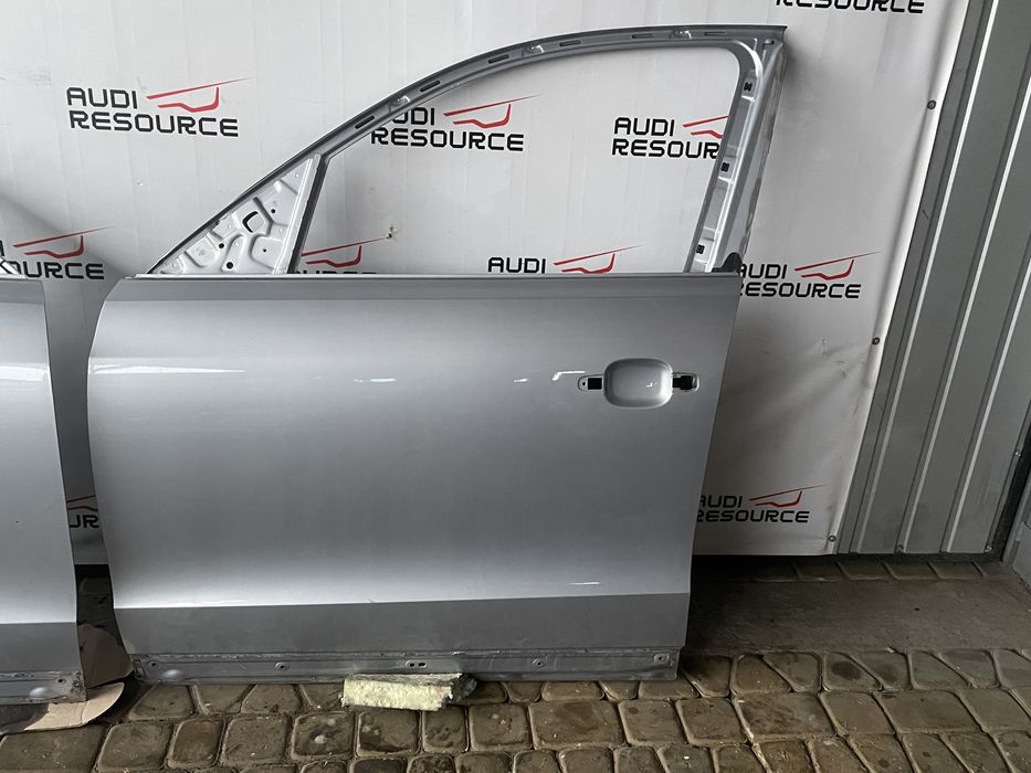 Двері передні двери Audi Q5 08-16 рік 8R0 дверь