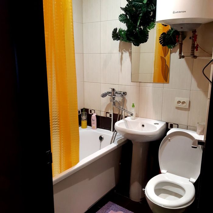 Сонячна галерея. Тисячка.Космонавтів (подобово,почасово)