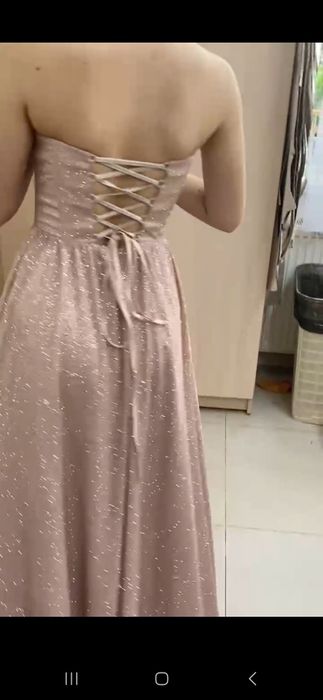 Продам  випускну сукню