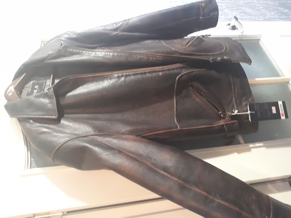 Кожаная демисезонная куртка HD