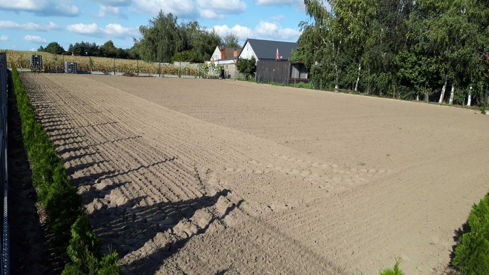 Usługi glebogryzarką separacyjną, broną aktywną, niwelacja terenu.