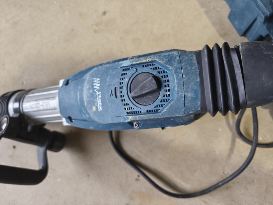 Martelo demolidor Bosch GSH 11 VC