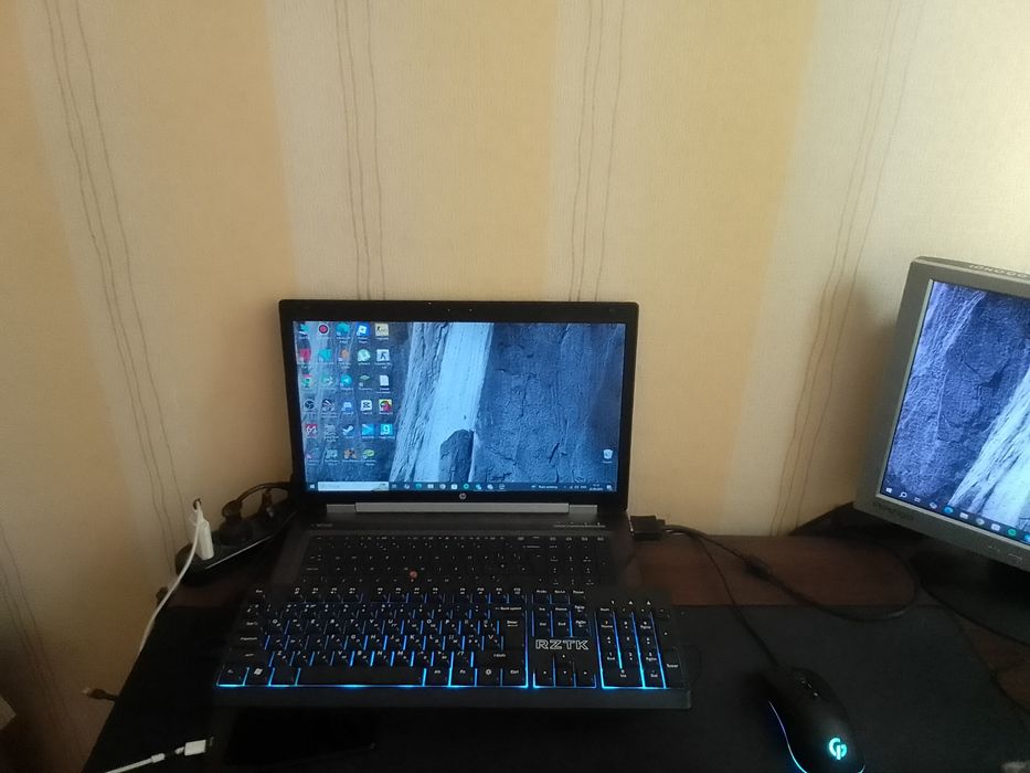 Продам ноут 8760w