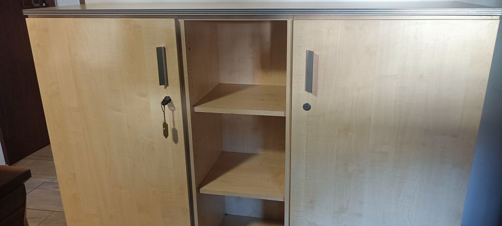 Szafa biurowa/aktowa/regał