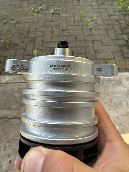 Pompa wody VW T5 2.5tdi Kamoka