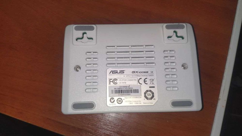 Мережевий комутатор Asus GX1005B