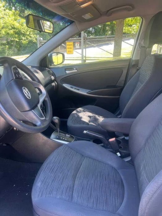 Hyundai Accent Sport      2015