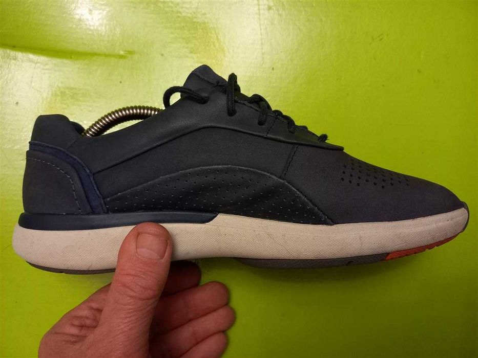 Кроссовки Clarks  ОРИГИНАЛЬНЫЕ женские кожаные 37 РАЗМЕР